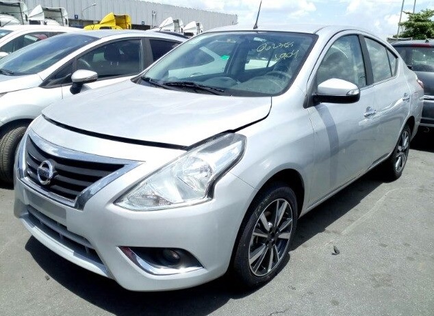 NISSAN VERSA 1.6 16v UNIQUE CVT - 2018